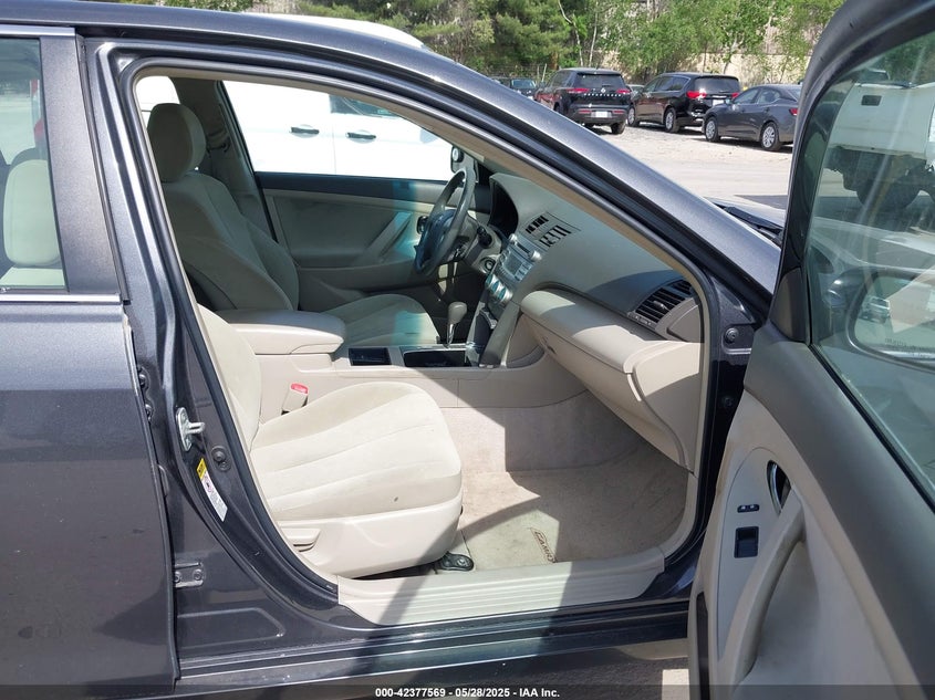 2009 TOYOTA CAMRY VIN: 4T1BE46K29U327818