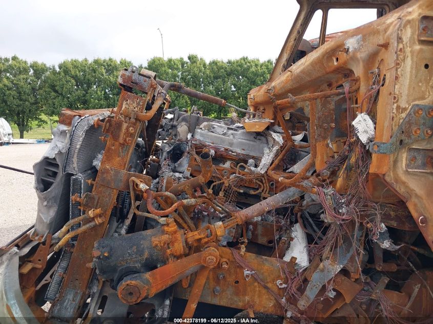 2012 International 8600 8600 VIN: 1HSHWSHN8CJ665425 Lot: 42378199