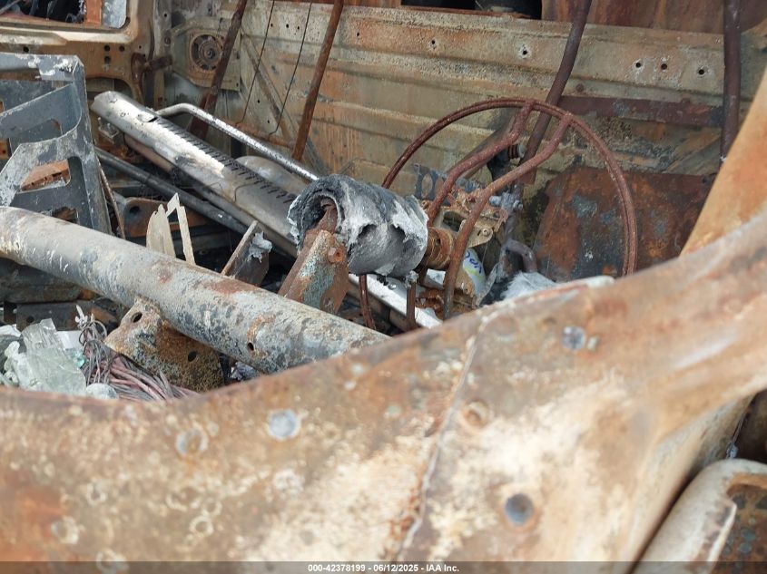 2012 International 8600 8600 VIN: 1HSHWSHN8CJ665425 Lot: 42378199