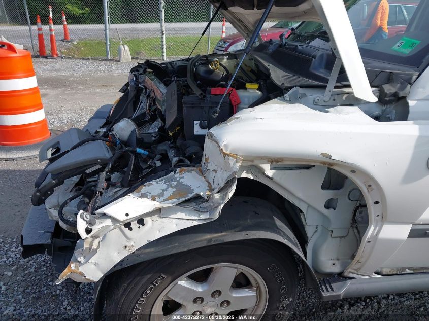 2005 Jeep Liberty Sport VIN: 1J4GL48K25W584323 Lot: 42378272