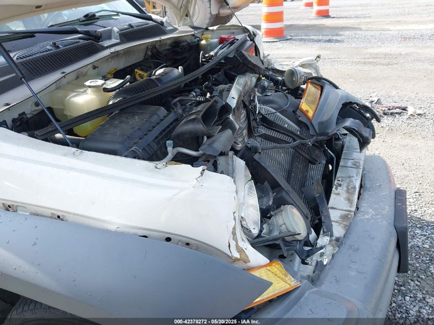 2005 Jeep Liberty Sport VIN: 1J4GL48K25W584323 Lot: 42378272