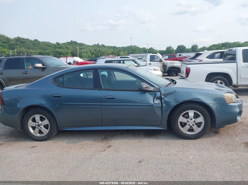 2006 Pontiac Grand Prix VIN: 2G2WP552561107656 Lot: 42378396