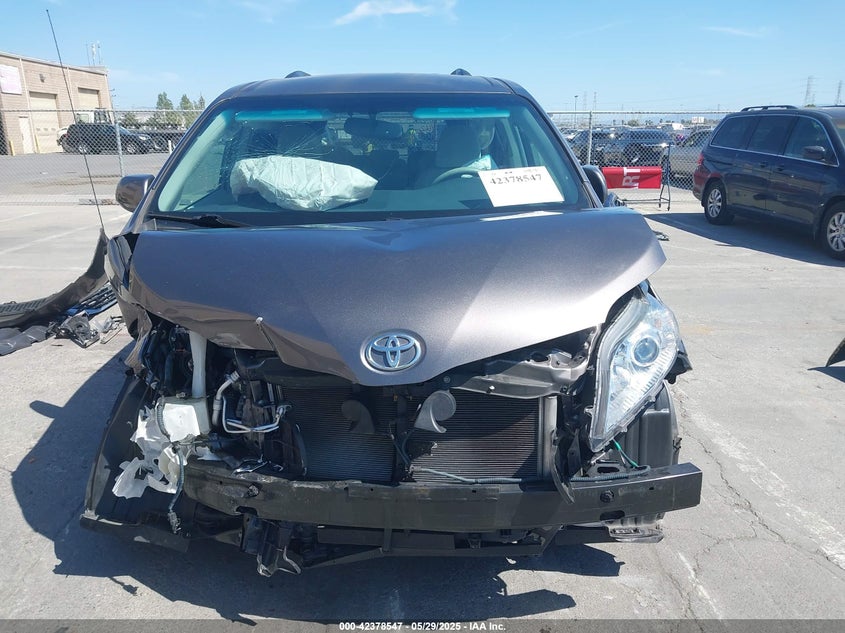 2013 TOYOTA SIENNA LE - 5TDKK3DC0DS399195