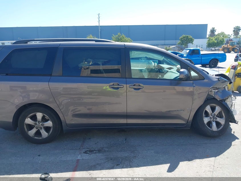 2013 TOYOTA SIENNA LE - 5TDKK3DC0DS399195