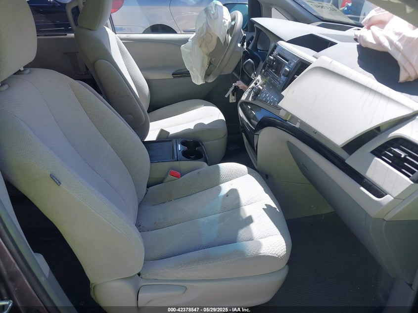 2013 TOYOTA SIENNA LE - 5TDKK3DC0DS399195