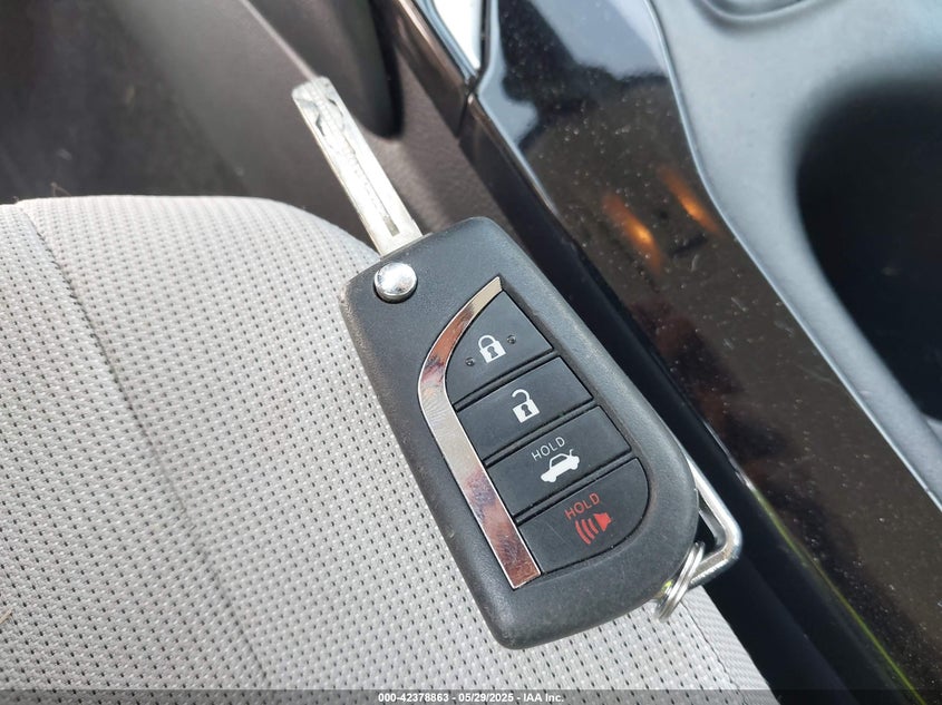 VIN JTDEPRAE5LJ113652 2020 TOYOTA COROLLA LE