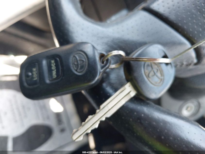 2008 Toyota Corolla S VIN: 1NXBR32EX8Z017705 Lot: 42379044