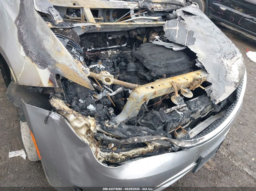 2018 Chrysler Pacifica Touring L VIN: 2C4RC1BG9JR217309 Lot: 42379260