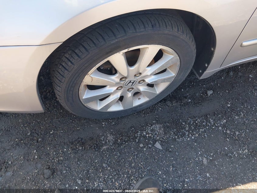 2008 HONDA ACCORD VIN: 1HGCM66547A053393