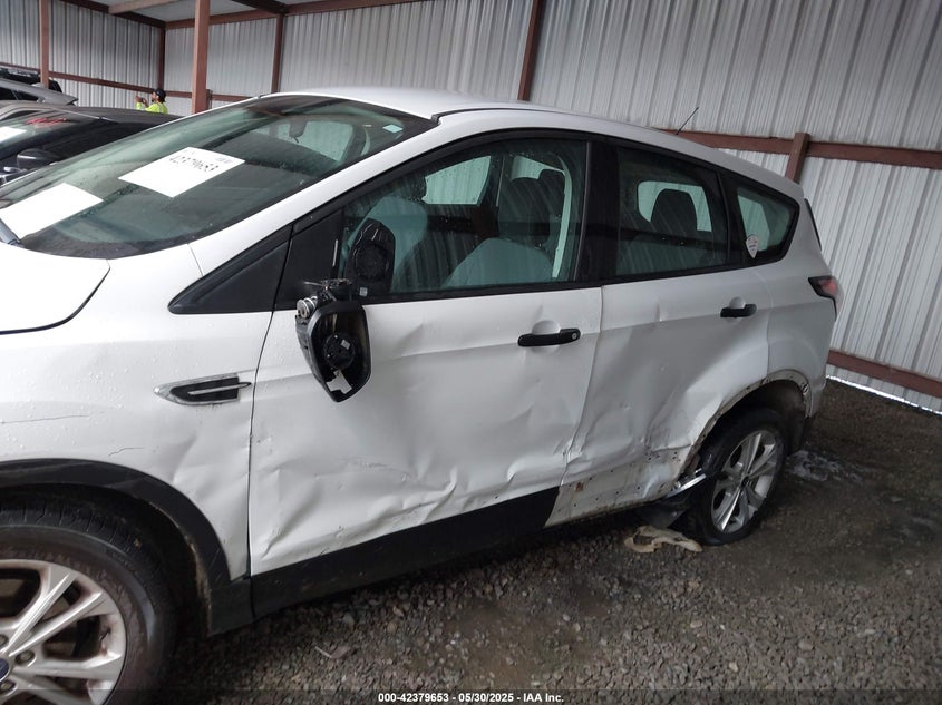 2018 FORD ESCAPE VIN: 1FMCU0F74JUA06900
