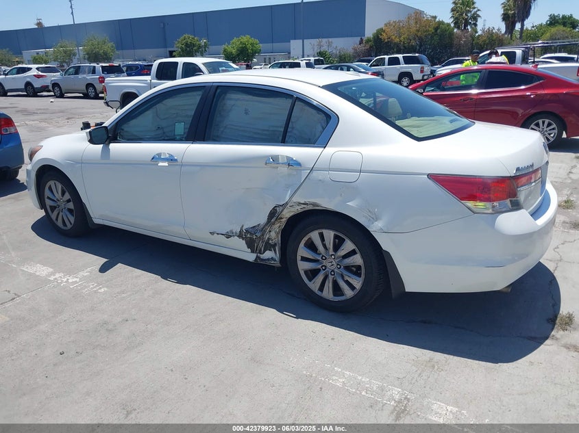 2012 HONDA ACCORD VIN: 1HGCP3F80CA033703