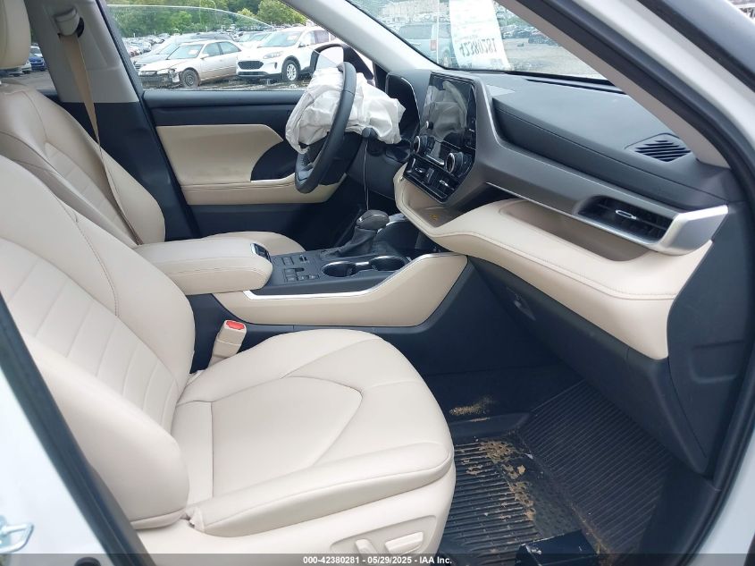 2024 Toyota Highlander - 5TDKDRBH1RS551813