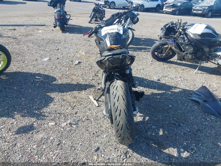 2022 Yamaha Mt07 VIN: JYARM32E8NA004817 Lot: 42380594