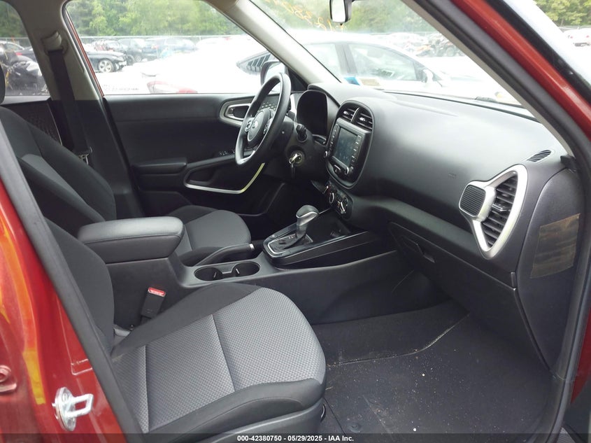 2021 KIA SOUL VIN: KNDJ23AU2M7762762