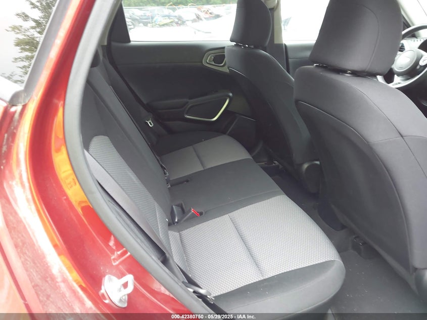 2021 KIA SOUL VIN: KNDJ23AU2M7762762