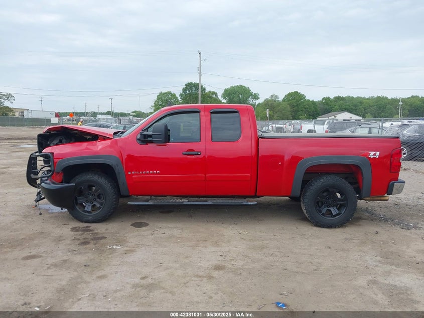 2008 CHEVROLET SILVERADO VIN: 2GCEK19J481202423