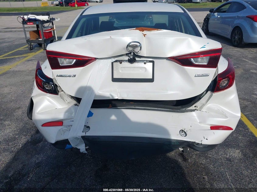 2018 Mazda 3 2.0 Sport White Lot 111042381069 Vin 3MZBN1U79JM226475