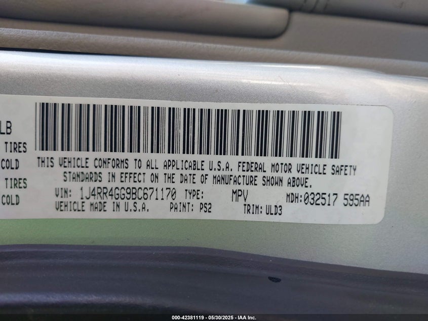 2011 JEEP GRAND CHEROKEE VIN: 1J4RR4GG9BC671170