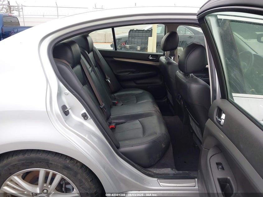 2013 INFINITI G37 JOURNEY - JN1CV6AP5DM305881