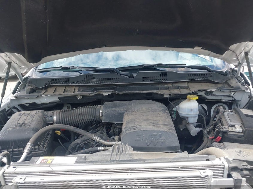 2023 RAM 1500 CLASSIC SLT  4X4 5'7 BOX - 1C6RR7LG5PS566238