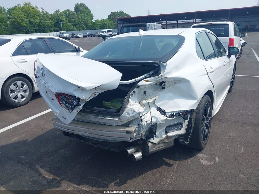 2022 TOYOTA CAMRY SE - 4T1G11AK1NU653708