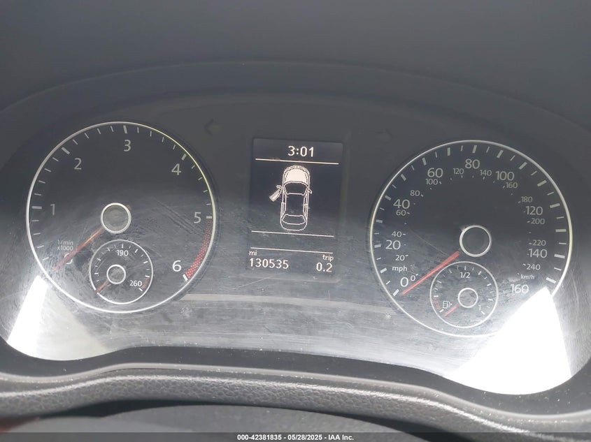 2013 VOLKSWAGEN PASSAT VIN: 1VWCN7A37DC045616