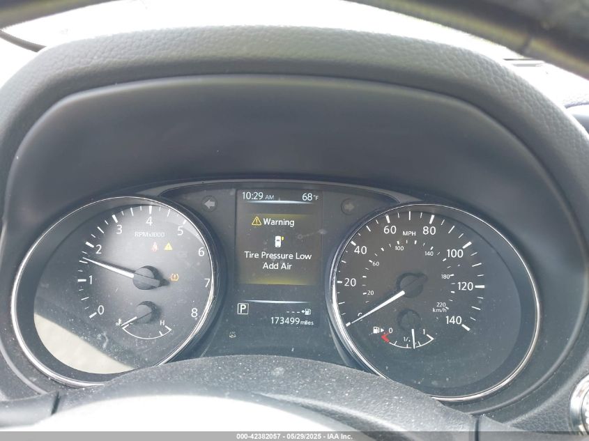 2017 Nissan Rogue S/Sl/Sv VIN: JN8AT2MVOHW003667 Lot: 42382057