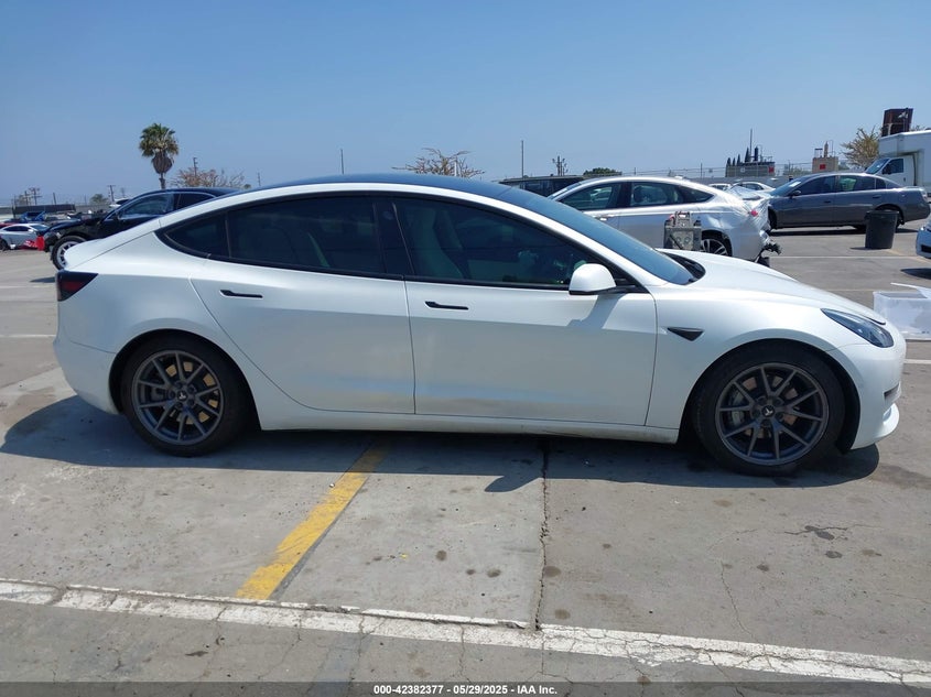 2021 Tesla Model 3 Long Range Dual Motor All-Wheel Drive VIN: 5YJ3E1EB4MF876155 Lot: 42382377