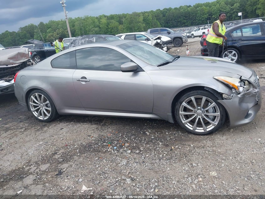 2008 INFINITI G37 VIN: JNKCV64E28M116424