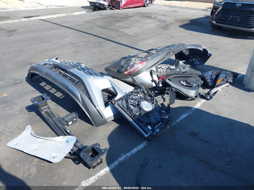 2024 HYUNDAI TUCSON HYBRID VIN: KM8JECD1XRU228566