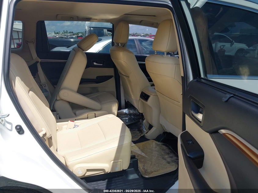 2017 TOYOTA HIGHLANDER LIMITED - 5TDYZRFH4HS230188