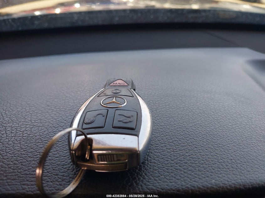 2014 MERCEDES-BENZ C 250 VIN: WDDGJ4HB4EG160511