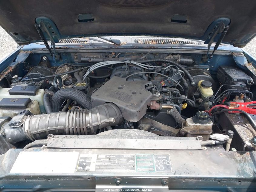 2003 Ford Explorer Sport Xls/Xlt VIN: 1FMZU70EX3UB79981 Lot: 42382991