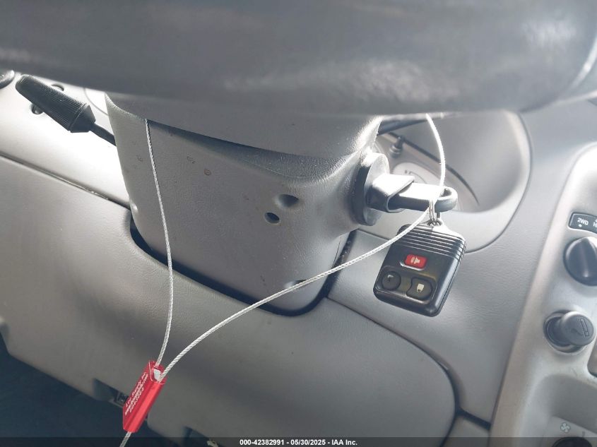 2003 Ford Explorer Sport Xls/Xlt VIN: 1FMZU70EX3UB79981 Lot: 42382991