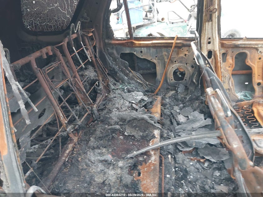 2004 Honda Cr-V Lx VIN: SHSRD68404U208661 Lot: 42383210