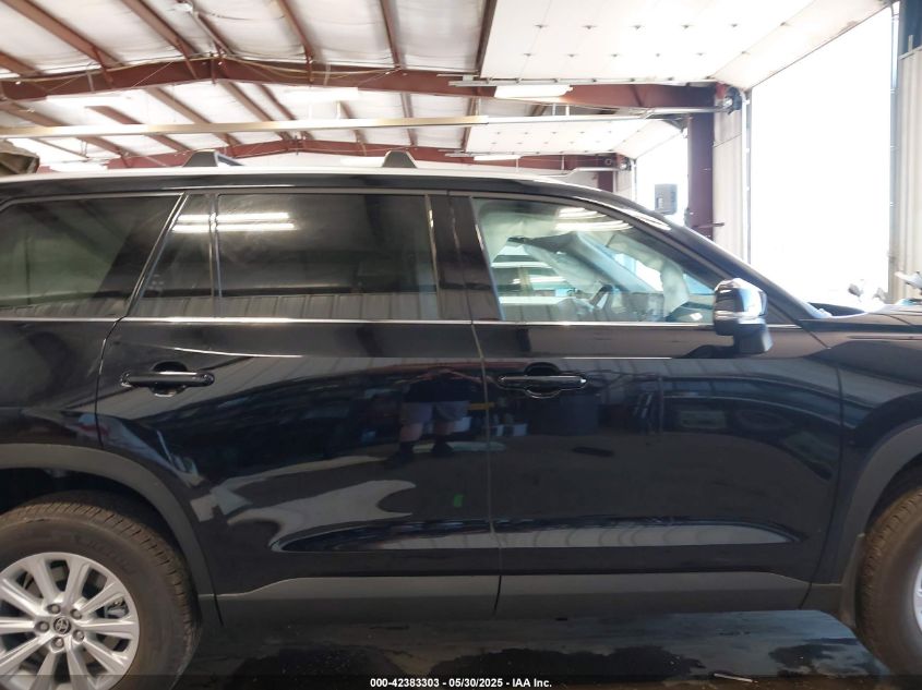 2024 Toyota Highlander - 5TDAAAB50RS069927