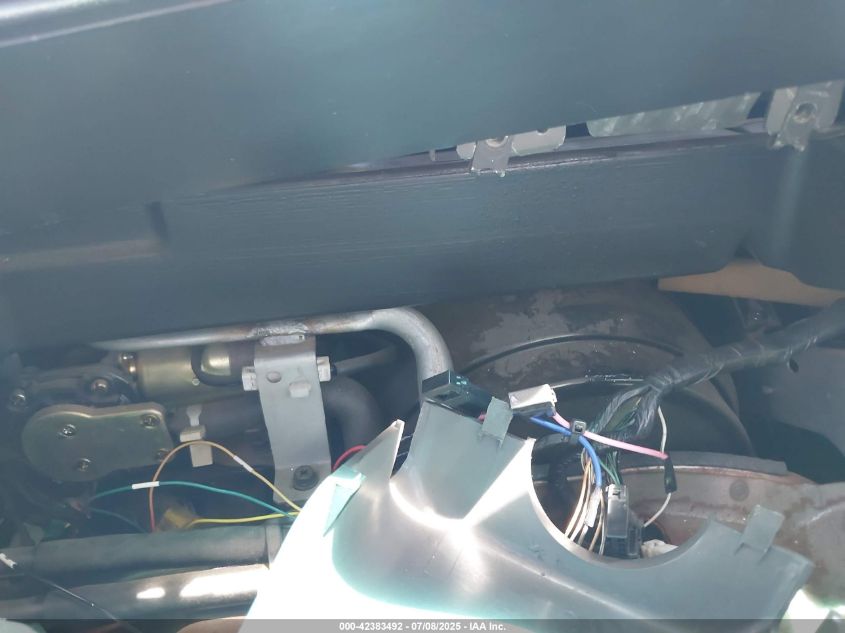 1999 GMC W4500 W45042 VIN: 4KDC4B1R6XJ005181 Lot: 42383492