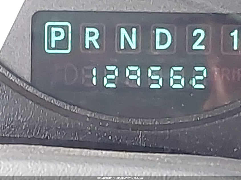 2008 Dodge Ram 1500 St/Sxt VIN: 1D7HA16K38J139825 Lot: 42384281
