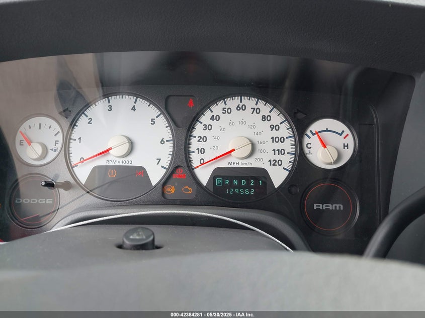 2008 Dodge Ram 1500 St/Sxt VIN: 1D7HA16K38J139825 Lot: 42384281