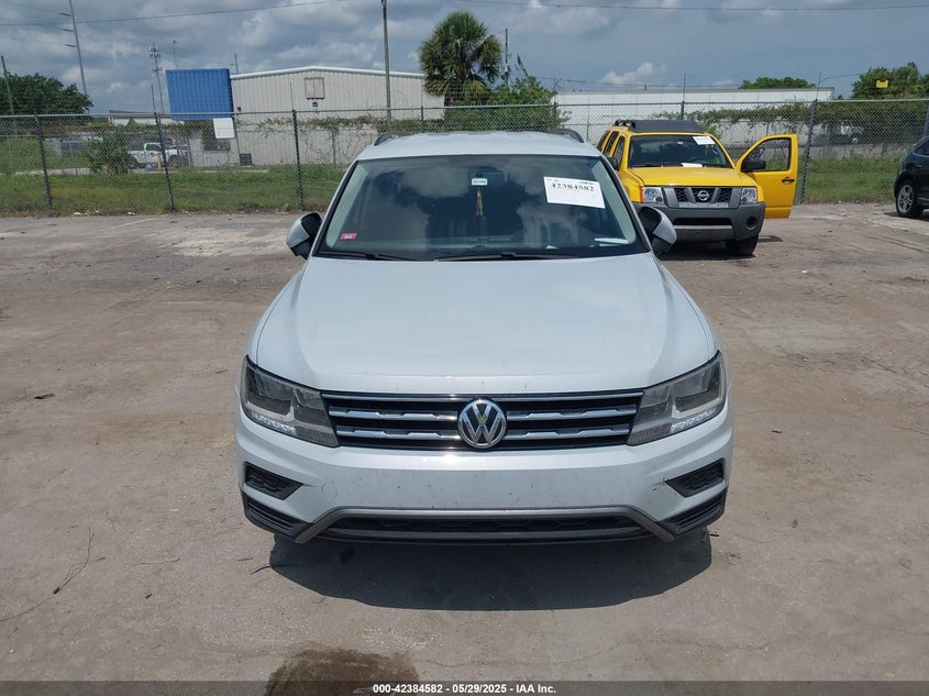 2018 VOLKSWAGEN TIGUAN VIN: 3VV1B7AX5JM097778