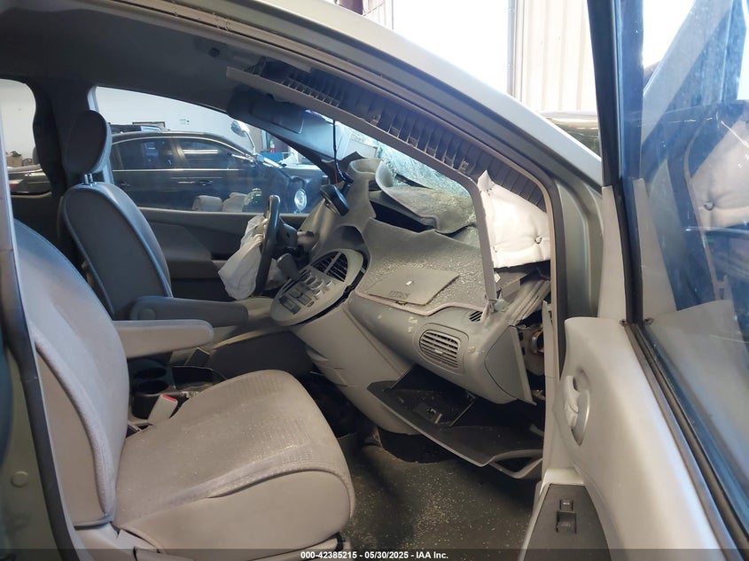 5N1BV28U86N115529 2006 NISSAN QUEST photo no. 5