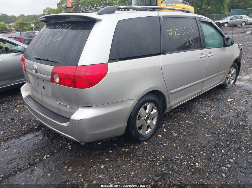 2008 Toyota Sienna Le