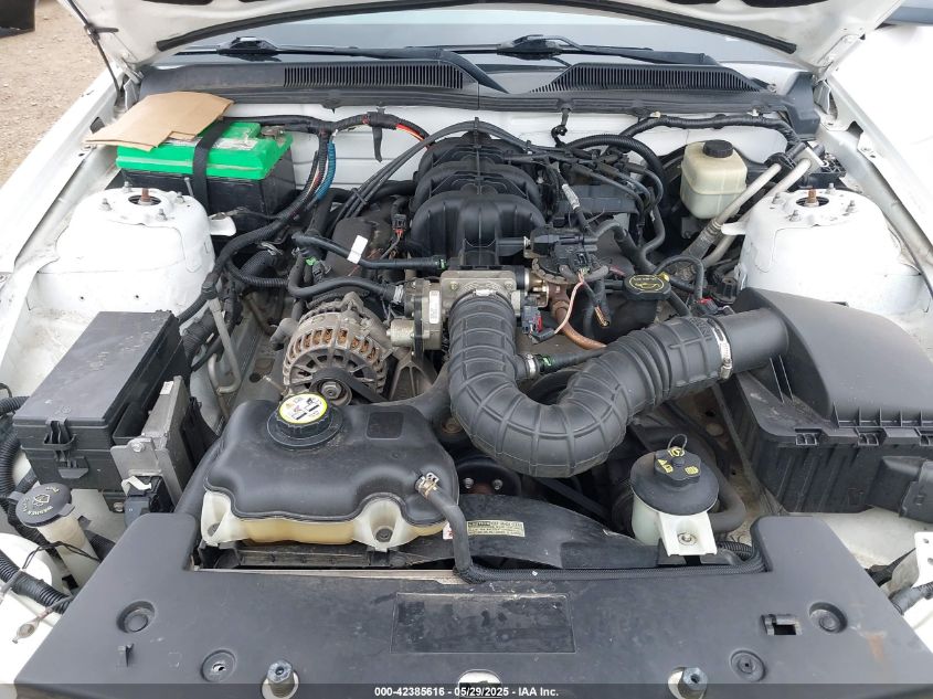 2007 Ford Mustang V6 Deluxe/V6 Premium VIN: 1ZVFT84N575265691 Lot: 42385616