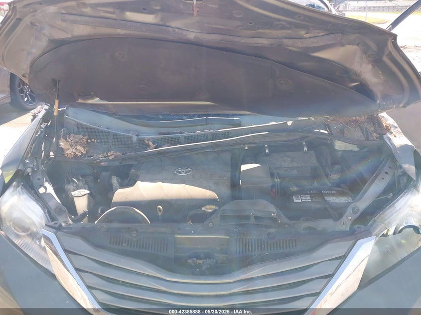 2013 Toyota Sienna Xle V6 8 Passenger VIN: 5TDYK3DC5DS285011 Lot: 42385888