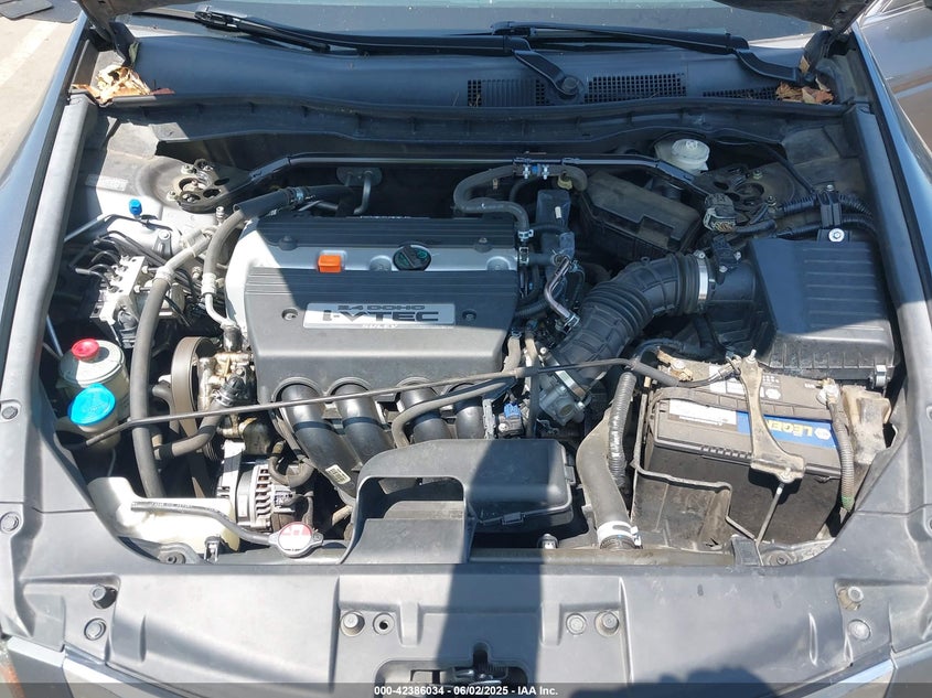 2008 HONDA ACCORD VIN: 1HGCP26898A156529