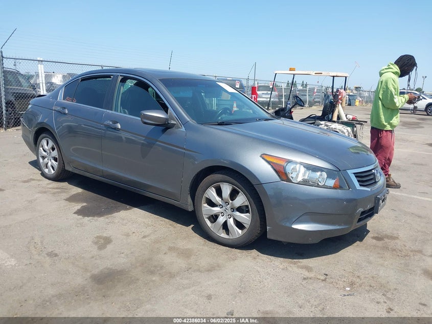 2008 HONDA ACCORD VIN: 1HGCP26898A156529