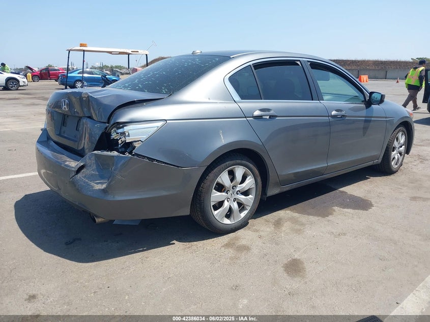 2008 HONDA ACCORD VIN: 1HGCP26898A156529