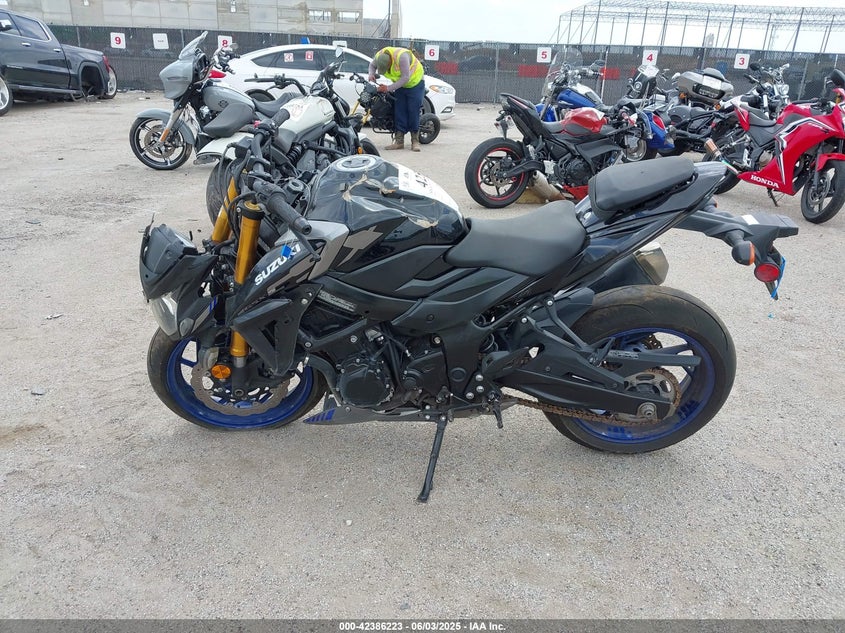 2023 SUZUKI GSX-S750 M/Z - JS1C533D2P7100482