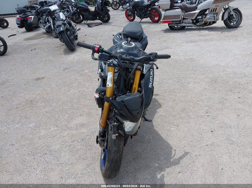 2023 SUZUKI GSX-S750 M/Z - JS1C533D2P7100482
