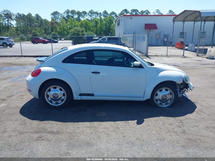 2015 VOLKSWAGEN BEETLE VIN: 3VWF17AT0FM655321
